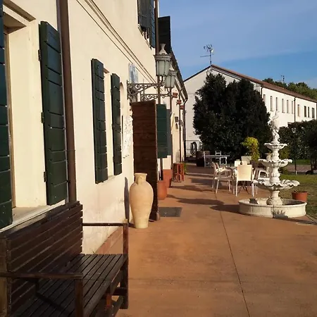 Corte Dei Gorghi Otel